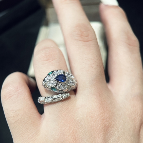 Snake Ring - Picture 3 of 9